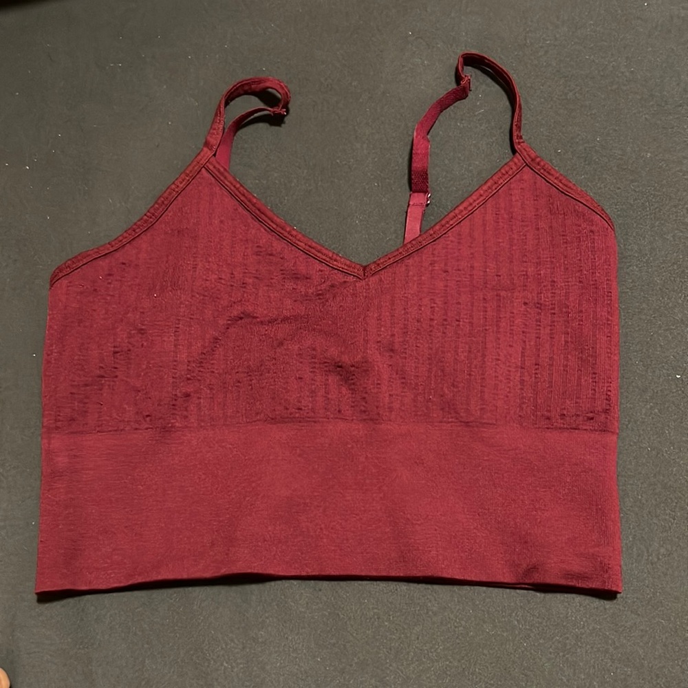 Fabletics top